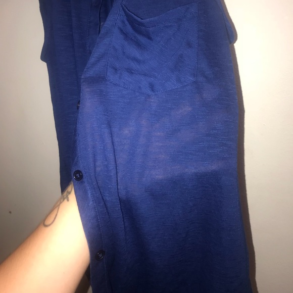 Like NEW top - Picture 3 of 4